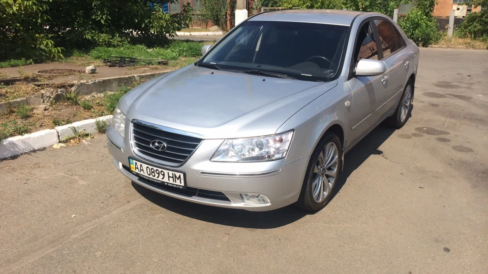 Hyundai Sonata 2