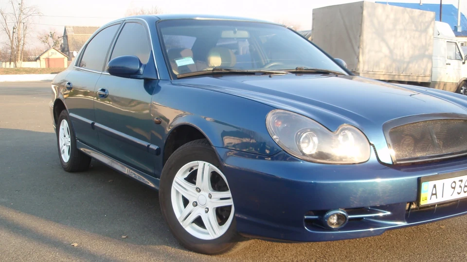 Hyundai Sonata 2