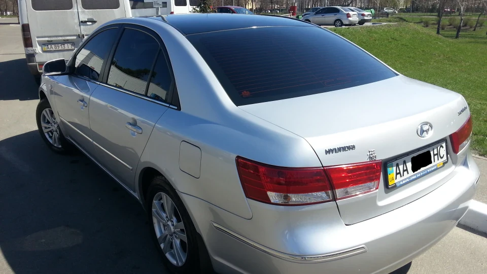 Hyundai Sonata 2.0 чорнокрих))) 4