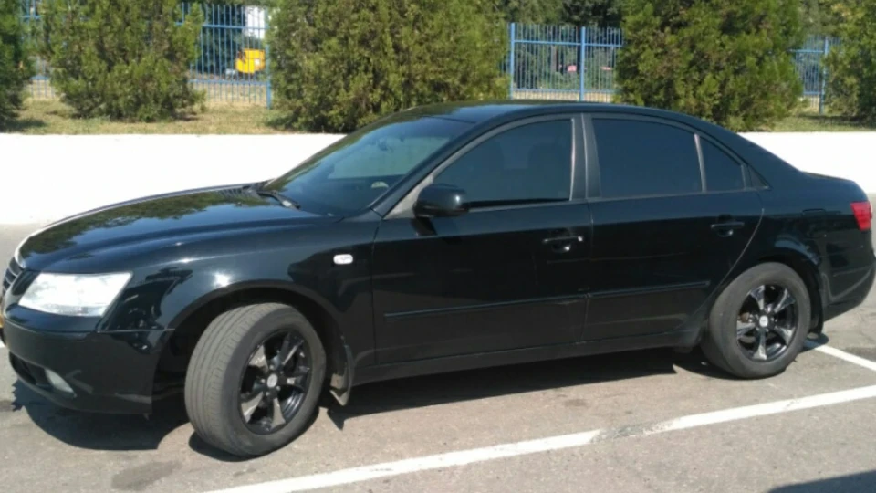 Hyundai Sonata 2.0 Diamond Black