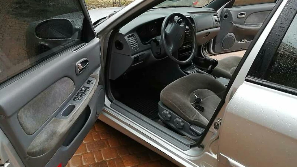 Hyundai Sonata 2.0 gls 2