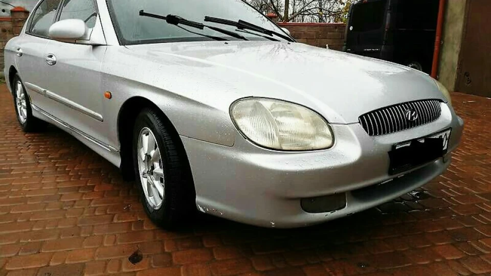 Hyundai Sonata 2.0 gls 3