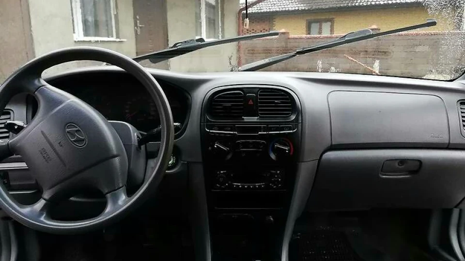 Hyundai Sonata 2.0 gls 4