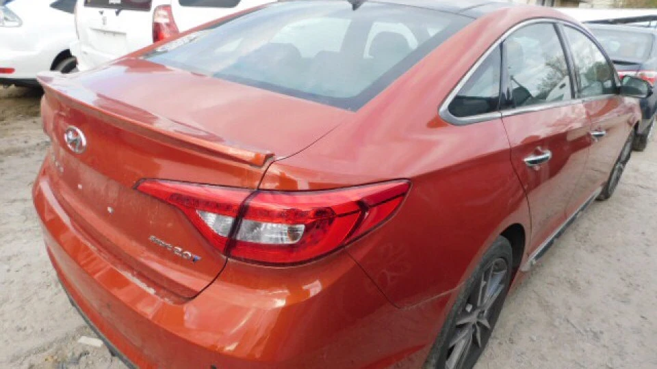 Hyundai Sonata 2.0 T-GDI Orange 2