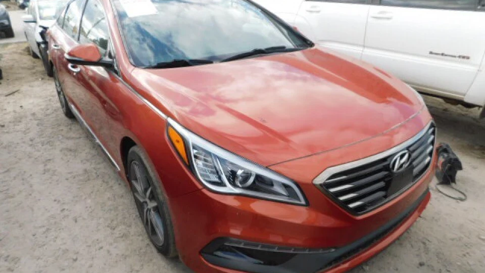 Hyundai Sonata 2.0 T-GDI Orange 4