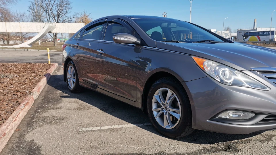 Hyundai Sonata 2,0 турбо - 274 к.с. 4