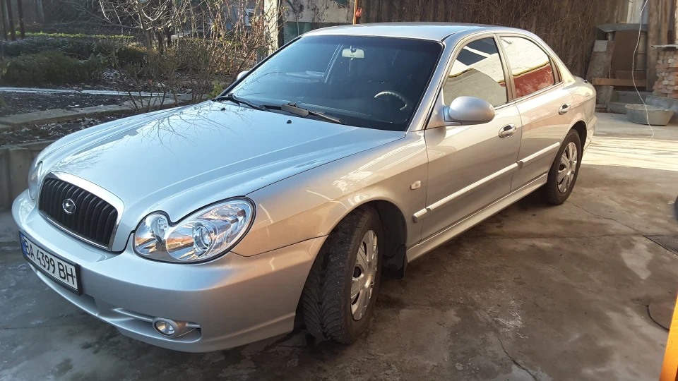 Hyundai Sonata 2.0 3