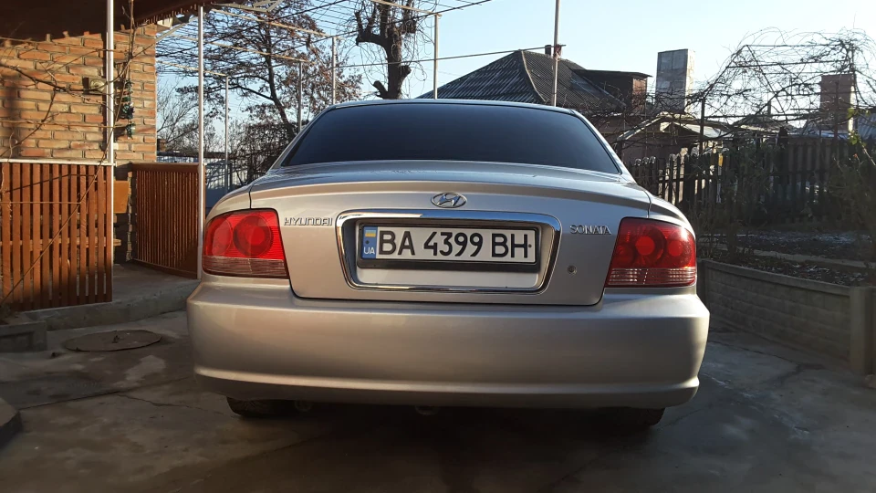 Hyundai Sonata 2.0 4