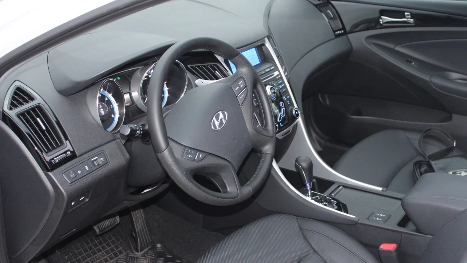 Hyundai Sonata 2,4 AT 3