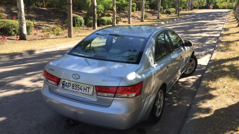 Hyundai Sonata 2,4 3