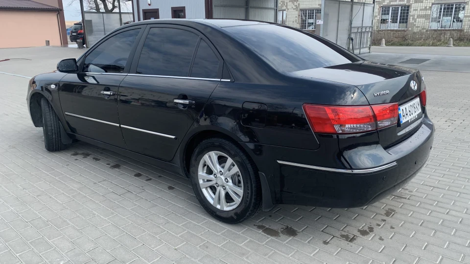 Hyundai Sonata AT LPG 2