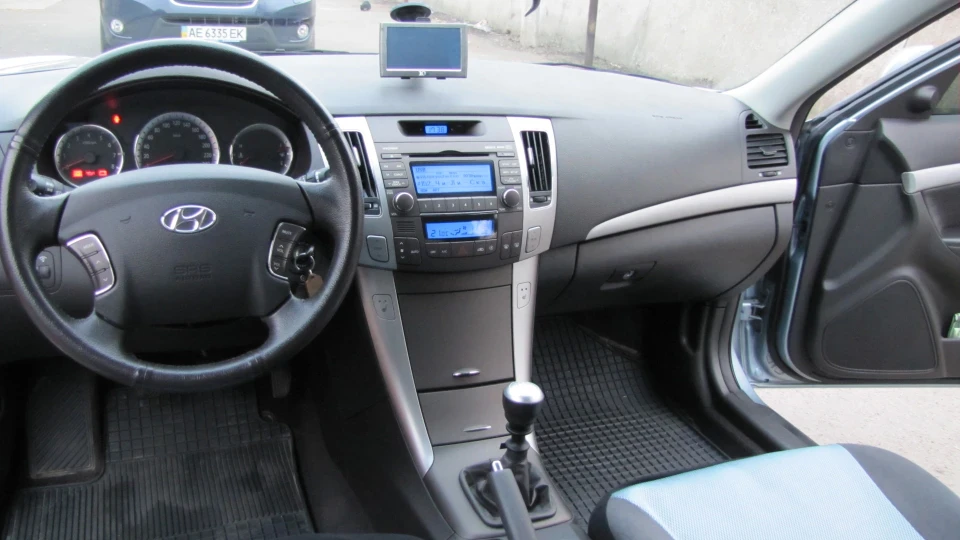 Hyundai Sonata "Blue Ice" 2