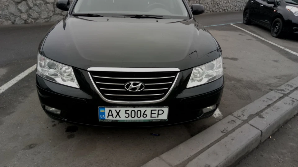 Hyundai Sonata Чорна блискавка 3
