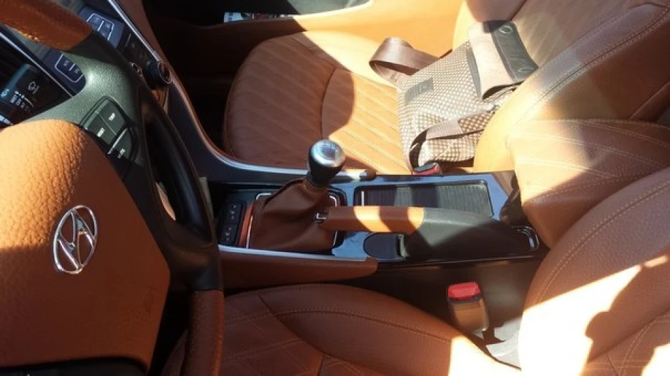 Hyundai Sonata exclusive stuling 5