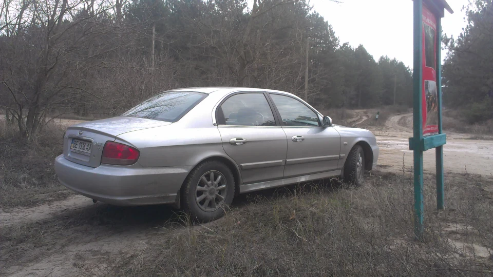 Hyundai Sonata GLS 2