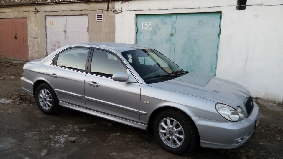 Hyundai Sonata GLS 4