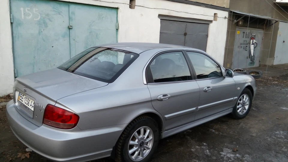 Hyundai Sonata GLS 5