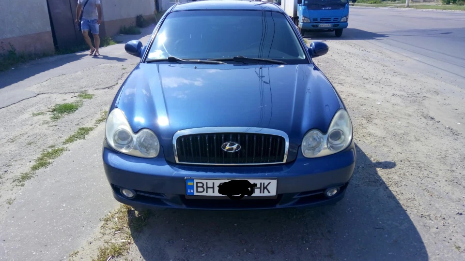 Hyundai Sonata GLS 2
