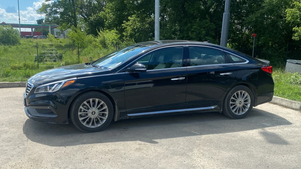 Hyundai Sonata Limited 3