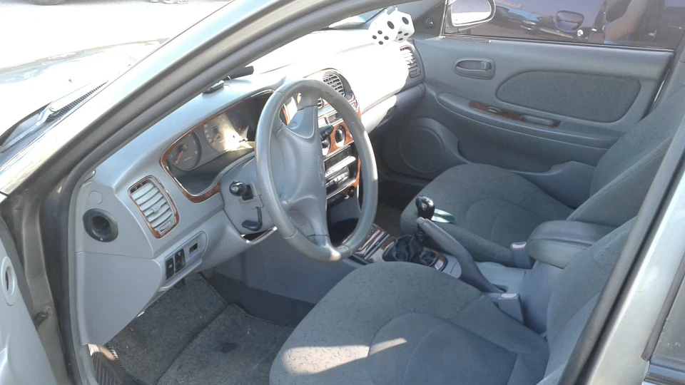 Hyundai Sonata Мокрий асфальт 4