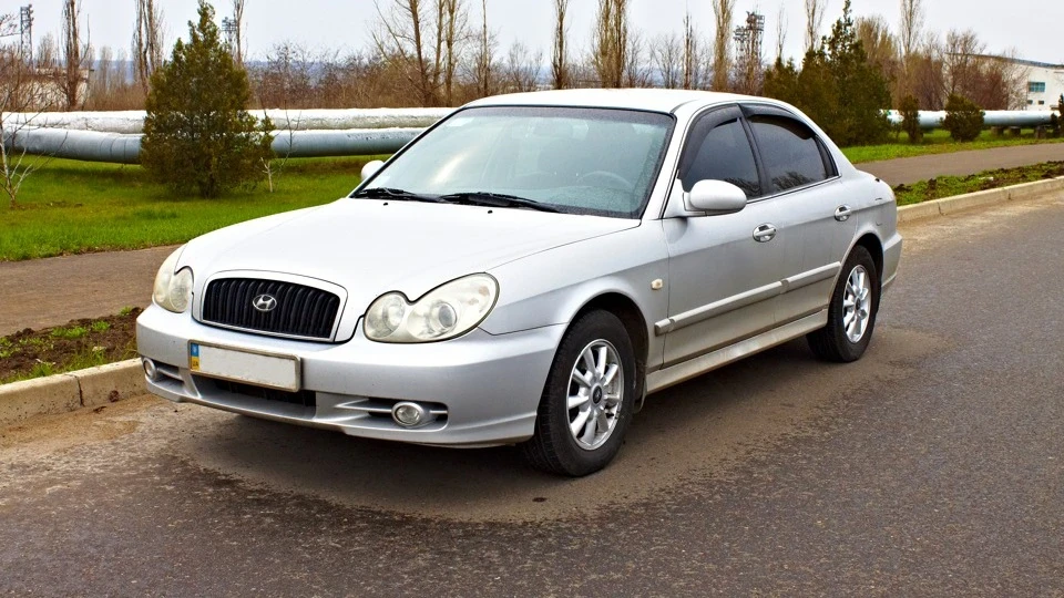 Hyundai Sonata Myxa 2.0 GLS 2