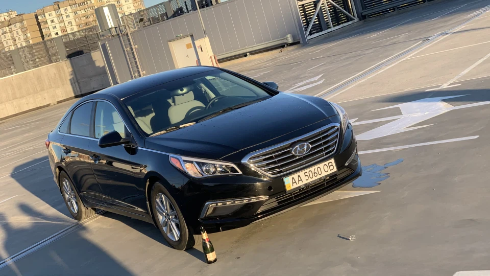 Hyundai Sonata NONGRATA 4