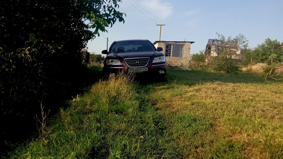 Hyundai Sonata Вона така...