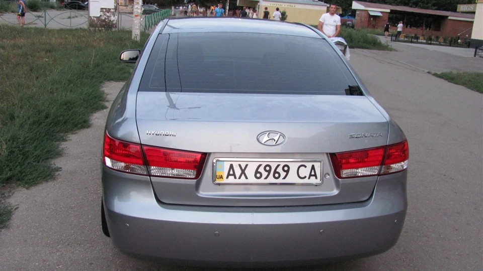 Hyundai Sonata сіра Пума 2