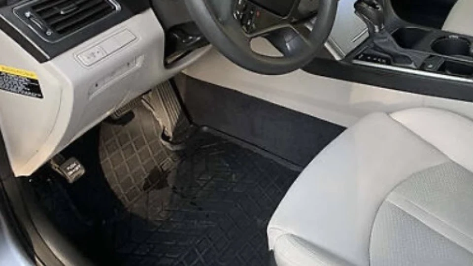 Hyundai Sonata Сірий металік, 2.4 літра 2