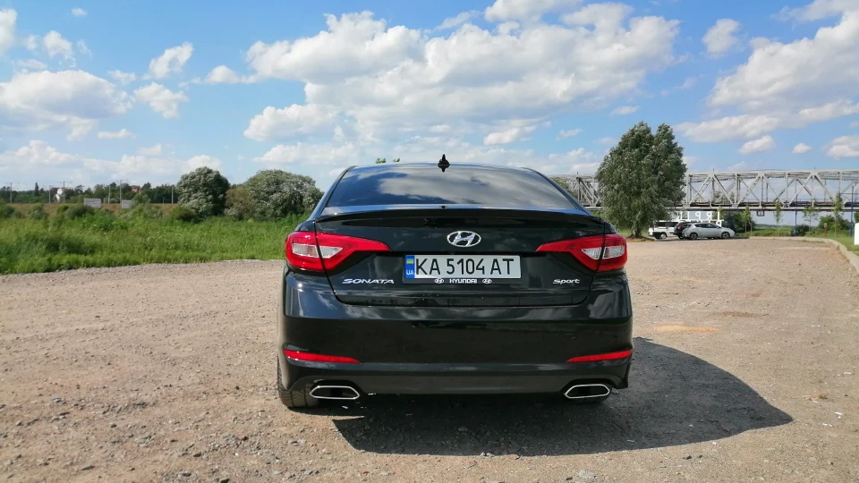 Hyundai Sonata Sport limited 4