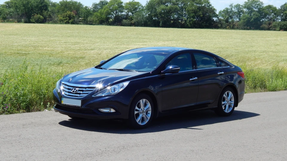 Hyundai Sonata Style 2.4 Blue Black