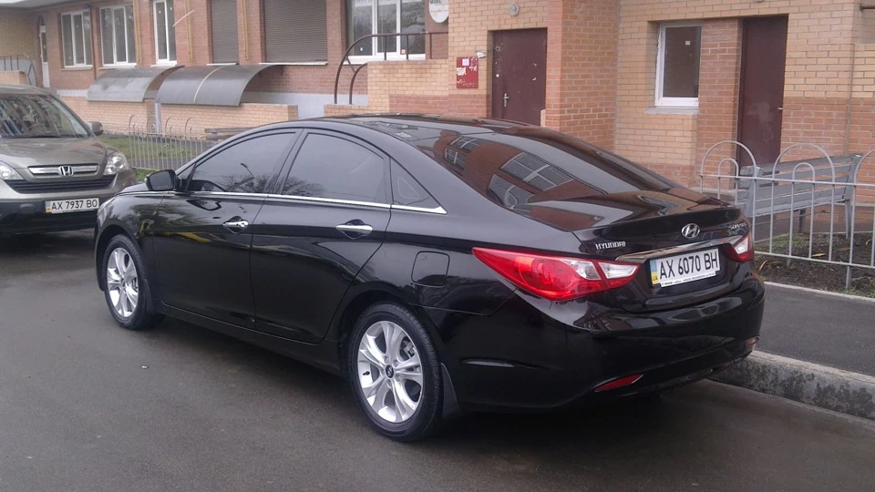 Hyundai Sonata YF 3