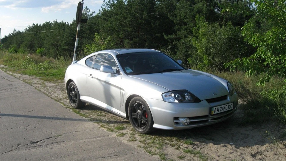 Hyundai Tiburon 3