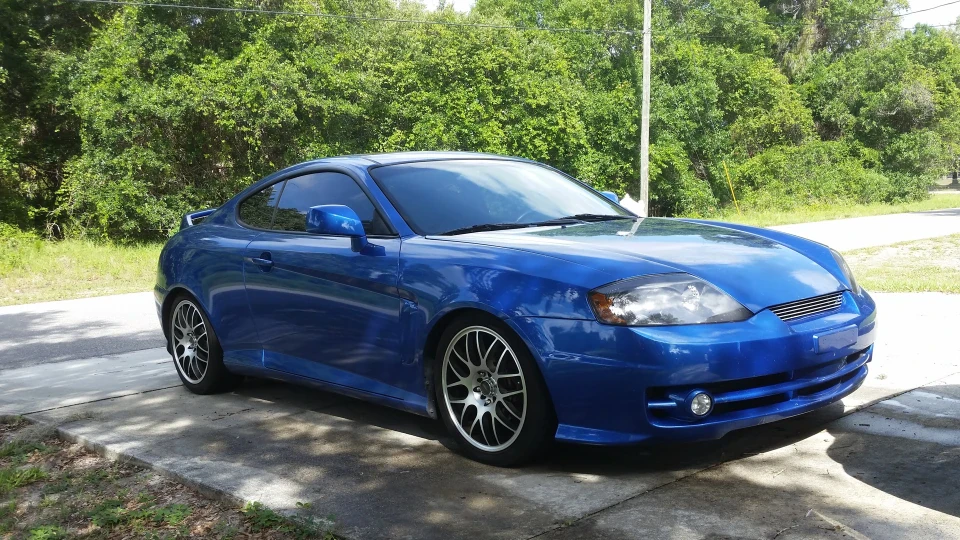 Hyundai Tiburon 2