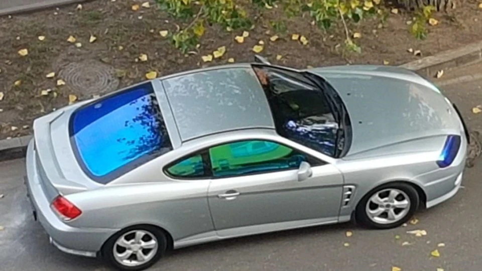 Hyundai Tiburon 2