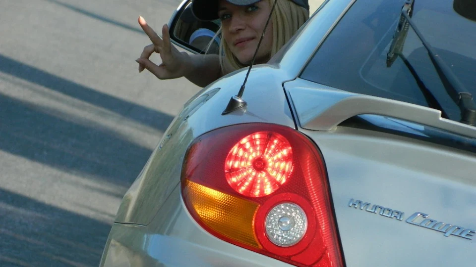 Hyundai Tiburon 3