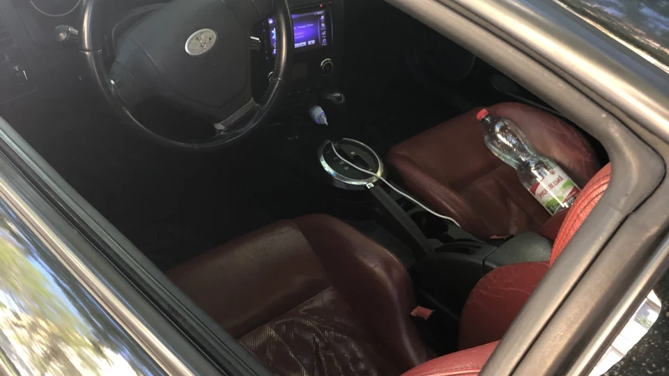 Hyundai Tiburon 2.7 GT 5
