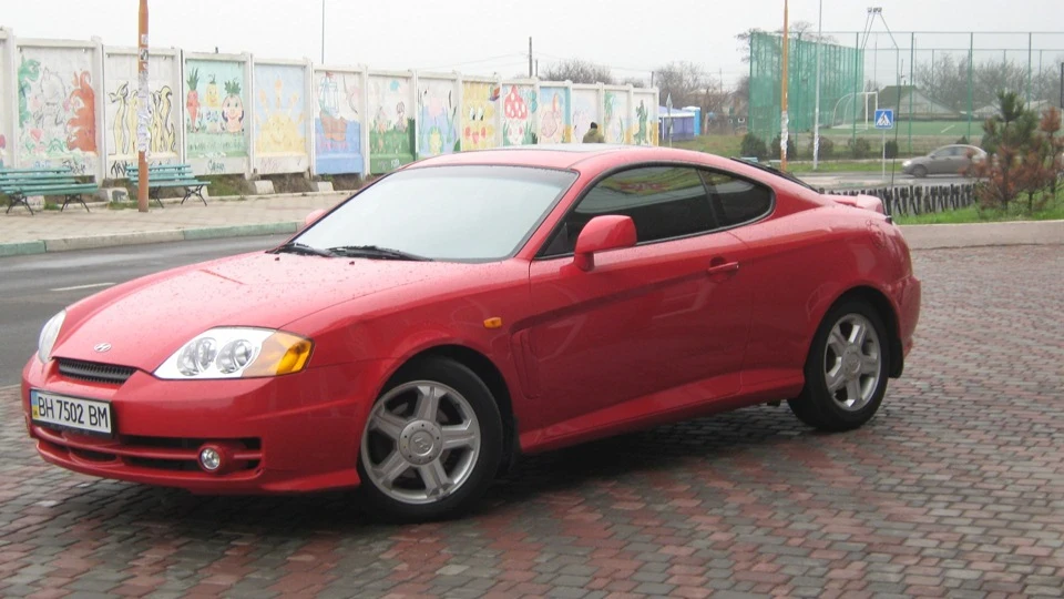 Hyundai Tiburon Элегант (Red Shark) 5