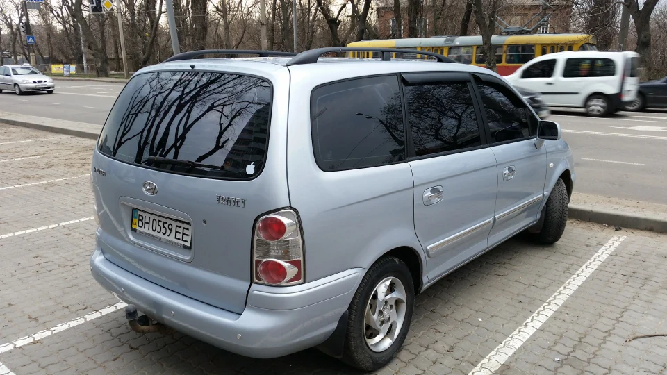 Hyundai Trajet 4