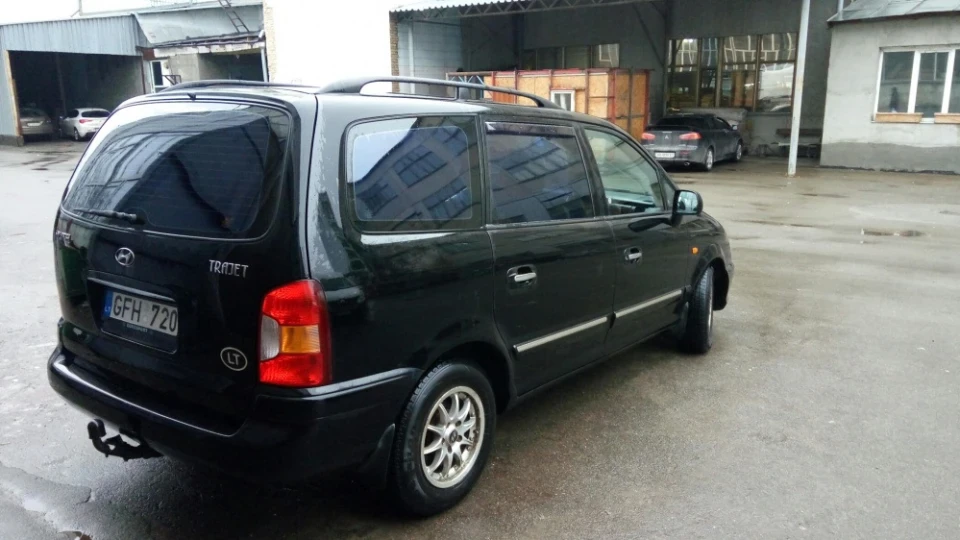 Hyundai Trajet 2.0 турбо 4