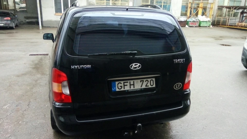 Hyundai Trajet 2.0 турбо 5