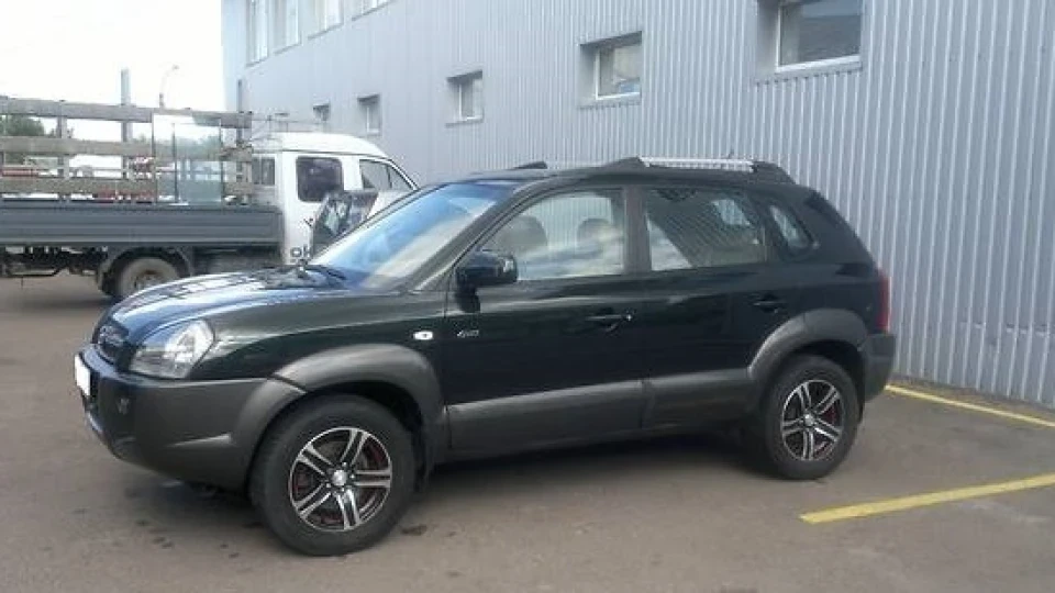 Hyundai Tucson 2-х літрова колісниця 2