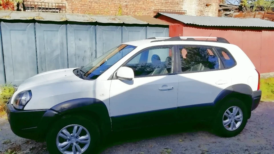 Hyundai Tucson 2/0 4 wd 3