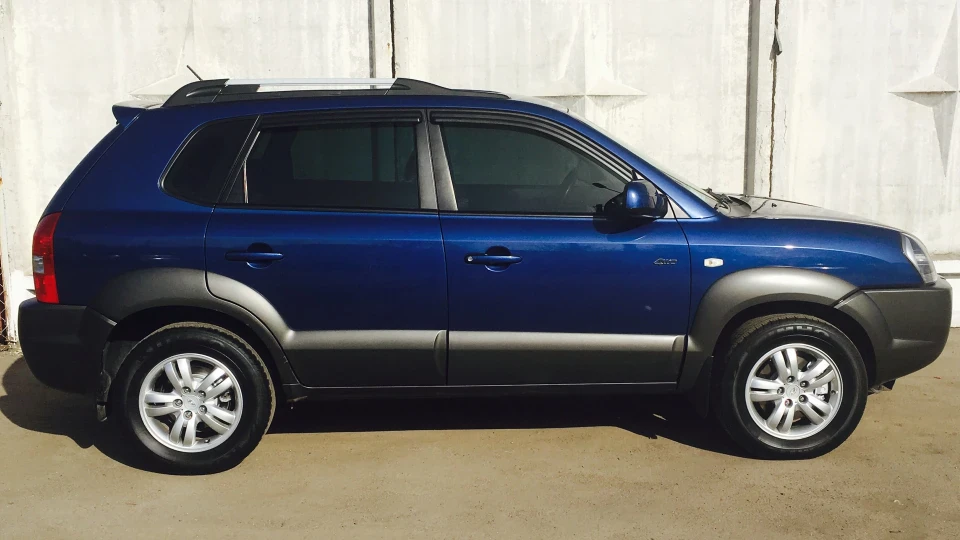 Hyundai Tucson 2,0 4WD GLS MT LPG 3