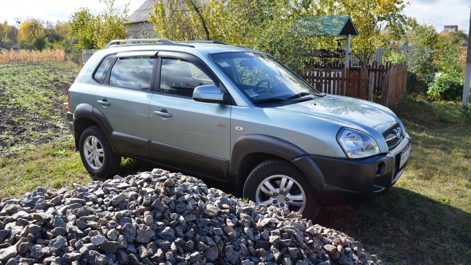 Hyundai Tucson 2.0 бензин, механіка 4wd 2