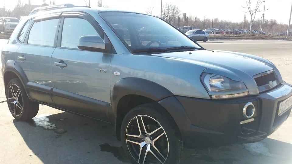 Hyundai Tucson 2,0 бензин Механіка 3