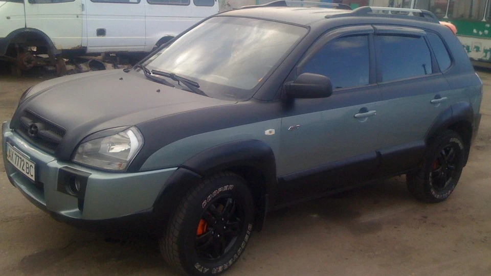 Hyundai Tucson 2.0 CRDI 2
