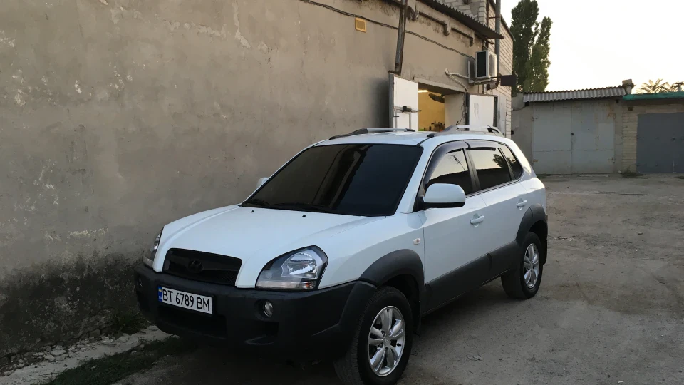 Hyundai Tucson 2.0 CRDI 3