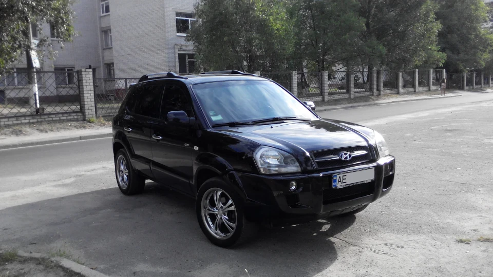 Hyundai Tucson 4WD 2