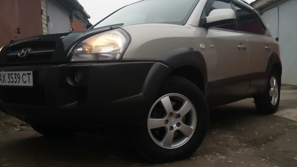 Hyundai Tucson 4WD2.0 Вихідного дня 3
